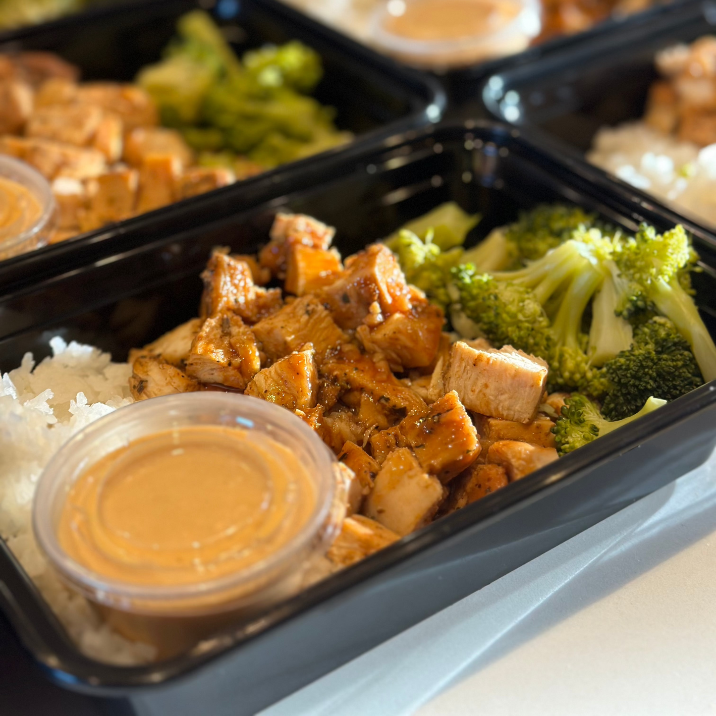 Sticky Chicken and Rice Bowls w/ Protein Sriracha Mayo